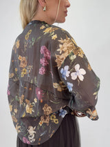 BERA BLOMMÖNSTRAD BLUS I TENCEL