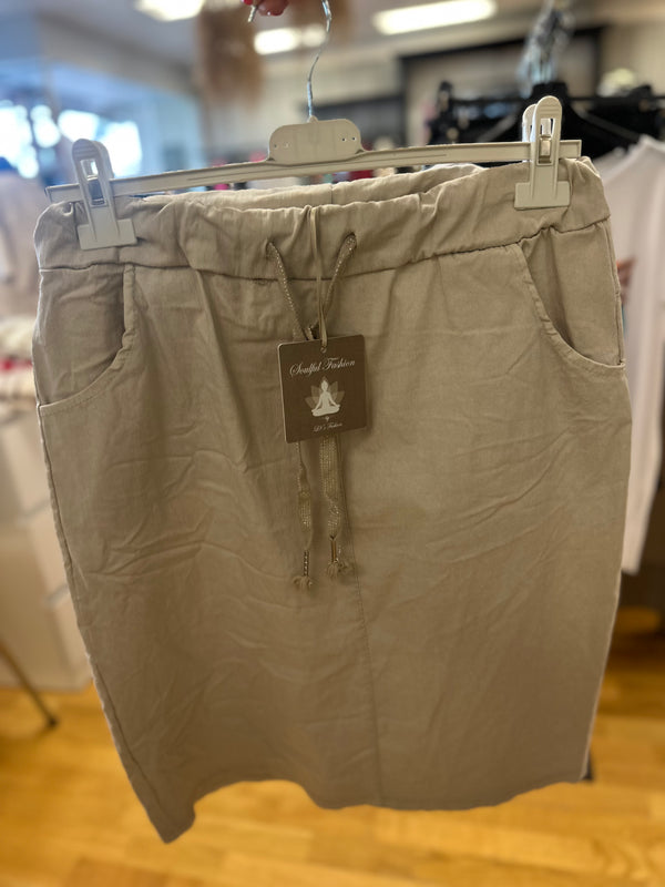 Magiska kjolen,kortare modell,
