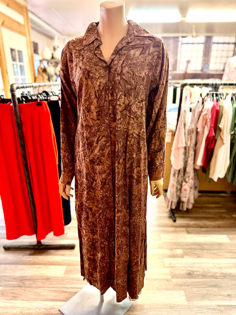 Skjortklänning brun batik