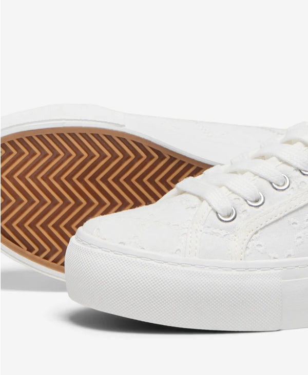 NOOMI  SNEAKER