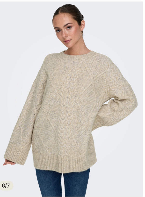 Silja lång kabelstickad