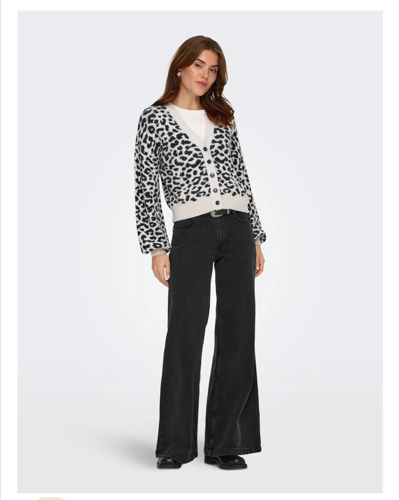 Lorraine cardigan        animal leo